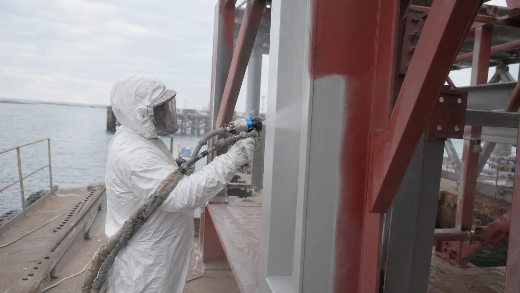 Spray application of BW3-9009 aliphatic polyurea anticorrosion protective coating on steel structure
