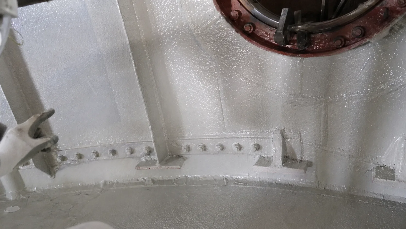 Detail view of BW3-9512 petrochemical polyurea anticorrosion protective lining inside a tank