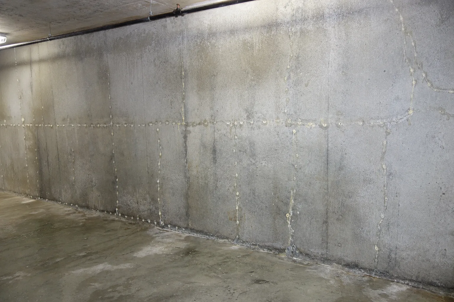 BW6-190 polyurea elastomer grouting plugging agent used for concrete wall leakage repair