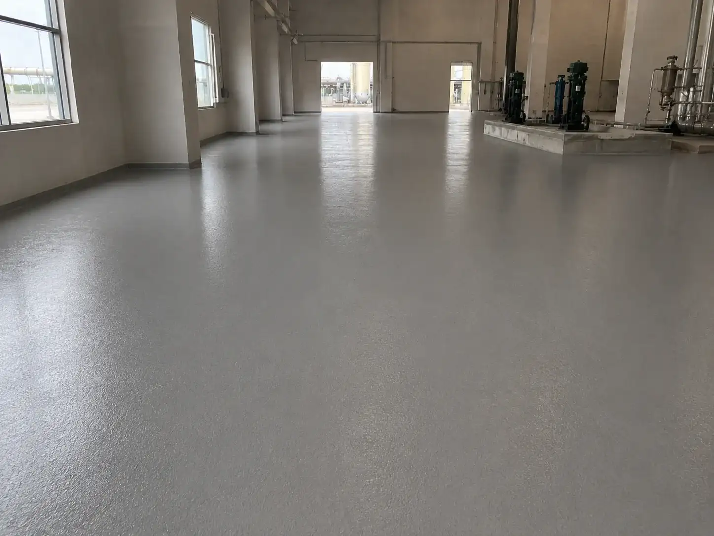 Second BW6-9527 quartz sand floor layer sanding and surface preparation for topcoat
