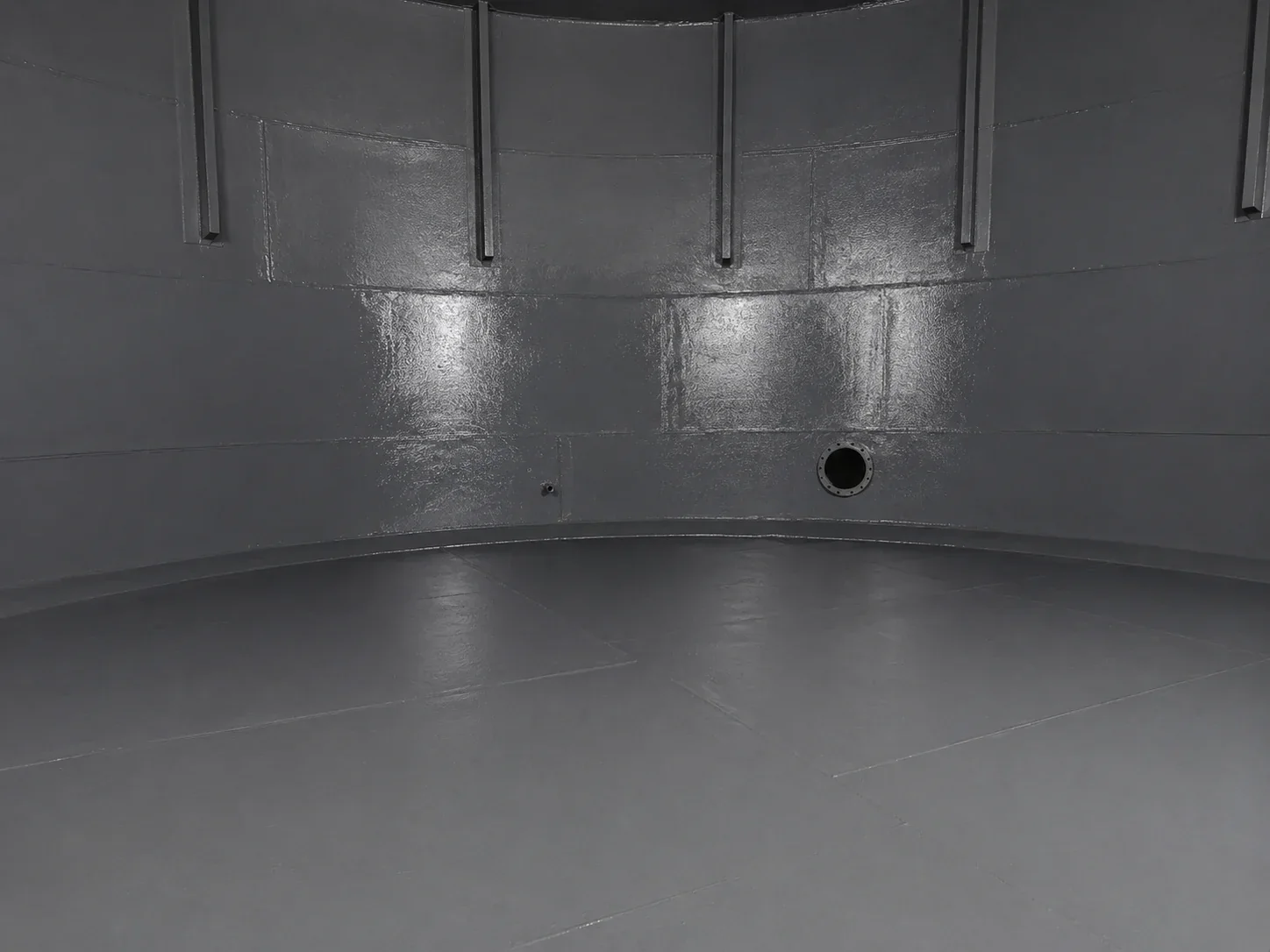 Finished BW3-9512 anti-corrosion protective surface for storage tank
