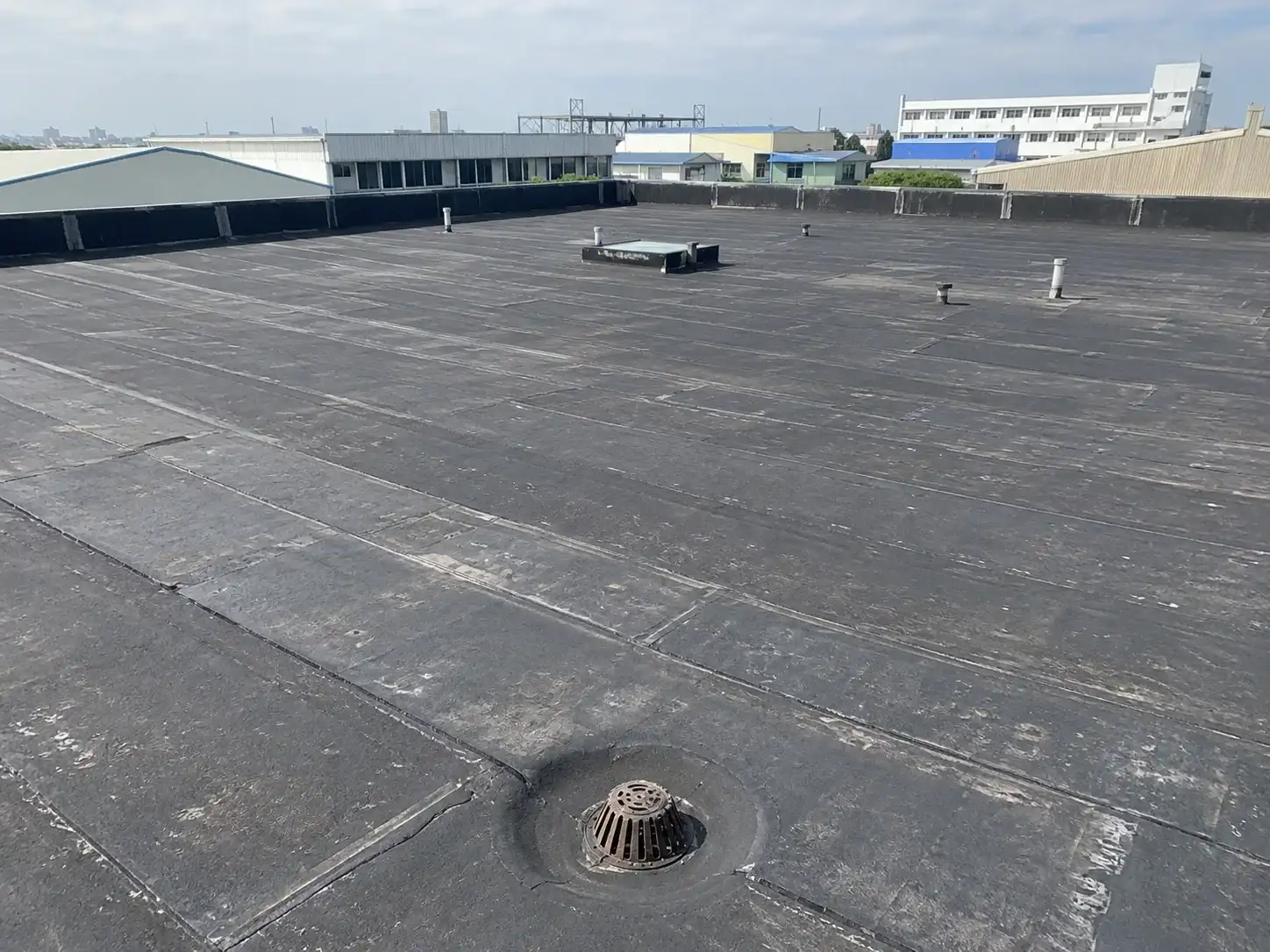 Existing waterproofing membrane cleaned and repaired surface for old waterproofing membrane overlay renovation with BW6-9528 and BW0-8029