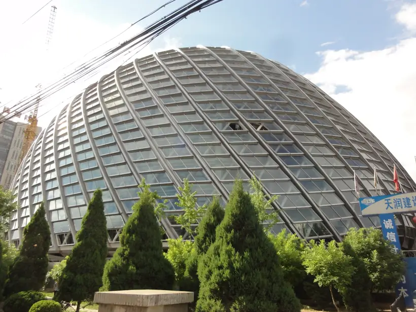 Finished exterior steel structure with anti-corrosion protective coating