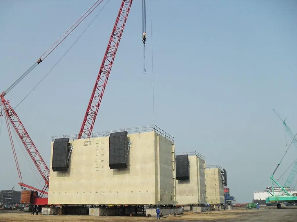 Australia desalination project polyurea coating application reference