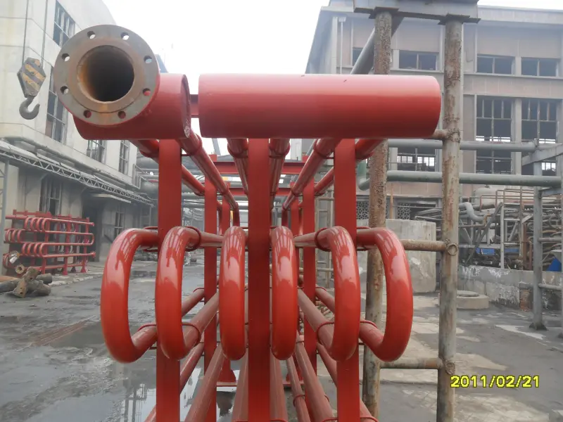 Prefabricated steel pipe section coated before installation