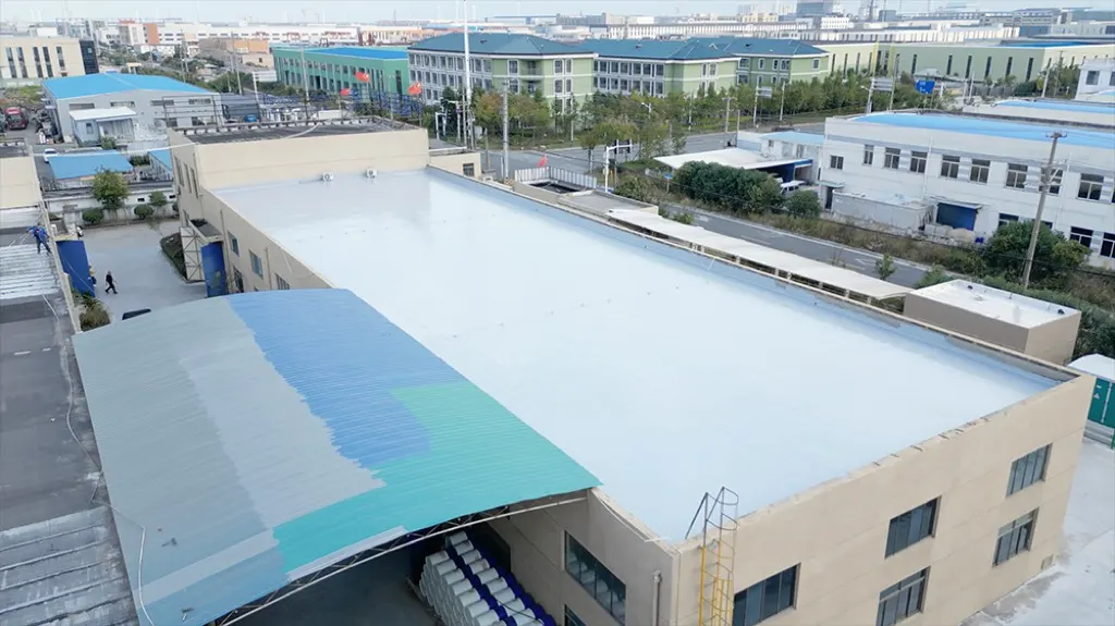 Industrial roof waterproofing layer after overlay renovation