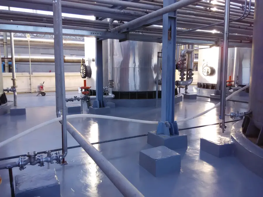 Finished outdoor anti-corrosion floor coating under pipe corridor