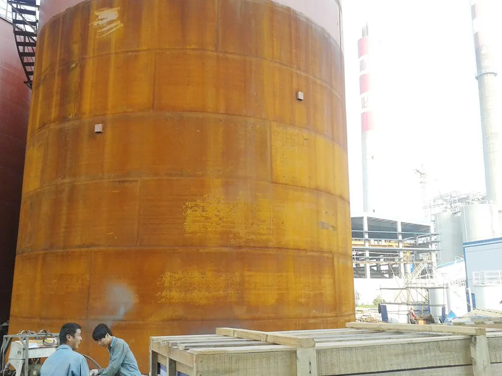 Rusted steel storage tank surface before anti-corrosion coating treatment