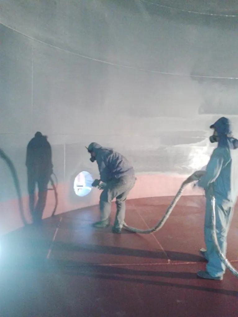 Polyurea anti-corrosion lining application inside steel tank