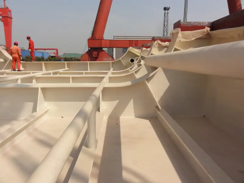 Marine steel compartment with BW8008 primer and BW3-951 protective layer