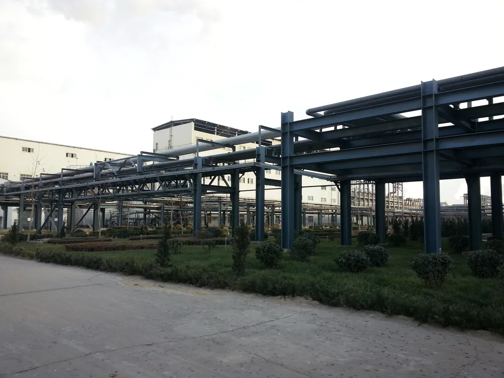 Exterior steel pipe rack with anti-corrosion protective coating